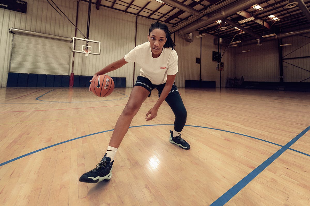 nike cosmic basketball shoes